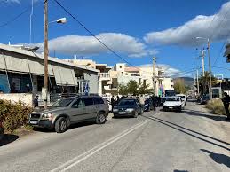 Τα μέγαρα είναι πόλη της δυτικής αττικής.βρίσκονται στις βόρειες ακτές του σαρωνικού, στο μέσο περίπου της διαδρομής μεταξύ αθήνας και κορίνθου. Megara Pyrobolismoi Se Kataylismo Roma Yparxoyn Traymaties E8nos