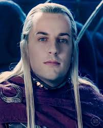 Are there any Haldir fans in the group?