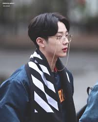 Kemenkes menyatakan, dokter pria dilarang memeriksakan pasien wanita bila tak didampingi perawat. Pin On Wanna One