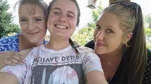 Abbie Knopp's Instagram, Twitter & Facebook