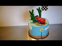 Einfache Anfangerfreundliche Cars Torte Cars Fondant Torte Kuchenfee Lisa Youtube Fondant Torten Auto Torte Kindertorte