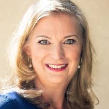 Mercedes Blunt's Instagram, Twitter & Facebook