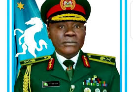 Janar Yahaya kan hare-haren cibiyoyin soji: Kwamandoji zan kama da laifin  sake kai hari