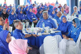 We did not find results for: H2oteam Twitterissa Calon Bn Parlimen Bandar Tenggara Datuk Dr Adham Baba Mengalu Alukan Kehadiran Ds Hishammuddinh2o Menyeru Keluarga Besar Jentera Bn Di Sini Bekerja Keras Memastikan Kemenangan Bn Di Sini Hebatkannegaraku Bersamabn