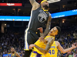 Kyle kuzma throws down vicious reverse dunk lakers vs raptors 2020 21 nba season. Demarcus Cousins Dunked On The Lakers And Triggered These 7 Reactions Sbnation Com
