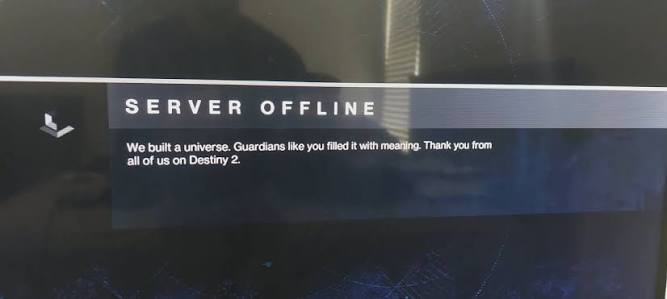Destiny 2 server at capacity and maintenance notification screen