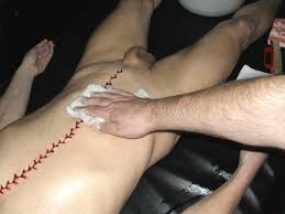 CrazyShit.com | Washing a guy after his autopsy without gloves - Crazy Shit