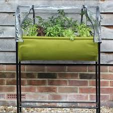 A great way to add a bit of style to your garden! Vigoroot Easy Table Garden Lehman S