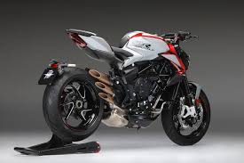Provides a precision fit to every arc and contour of the machine and rides on rubber bumpers to protect your. Mv Agusta Stattet Brutale Und Dragster Mit Scs Aus Tourenfahrer