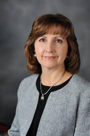 Elon recognizes 2022-23 staff retirees