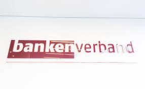 Lernen sie die übersetzung für 'prüfungsverband deutscher banken e.v. Bankenverband Raumt Nach Greensill Pleite Auf Borsen Zeitung