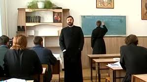 Teologia 12 înseamnă „învățătura lui dumnezeu sau a zeilor în general. CaÈ›i StudenÈ›i InvaÈ›Äƒ La Academia De Teologie Din Moldova Stiri Md