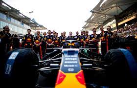 Red bull racing, competing as red bull racing honda, also simply known as red bull or rbr, is a formula one racing team, racing a honda powered car under an austrian licence and based in the united kingdom. Red Bull Racing Jobs