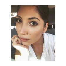 Saira Olivares (@sairaolivares)