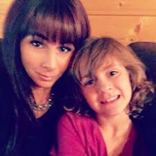 Darlene Kline's Instagram, Twitter & Facebook