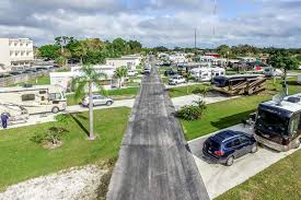 3/2/2 cbs home centrally located within desirable port st. Psl Village