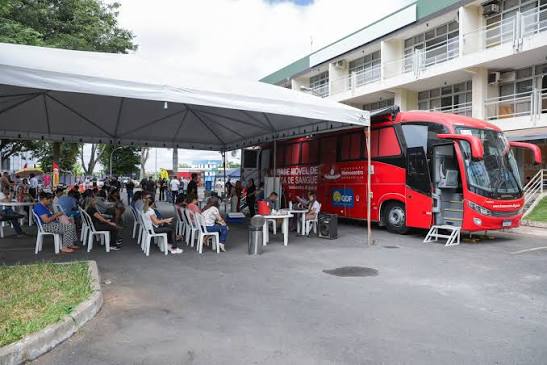 Moradores de Águas Claras doam sangue em Unidade Móvel do Hemocentro