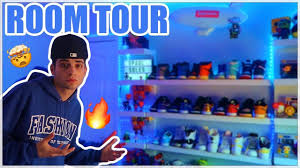No hypebeast room is complete without a desk setup to go with it. My Hypebeast Room Tour Setup 2020 Room Ideas Youtube