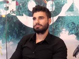 Deea de la insula iubirii este foarte pasionată de muzică și are o voce frumoasă. Andy De La Insula Iubirii A Dat CÄrÈile Pe FaÈÄ Despre Diana Ies La IvealÄ Detalii FierbinÈi Eu Am Incercat Antena 1