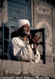 0044b333 Jpg Mira Images Man Praying Muslim Men Islamic Pictures