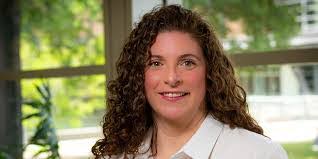 Hillary Rowe's Instagram, Twitter & Facebook