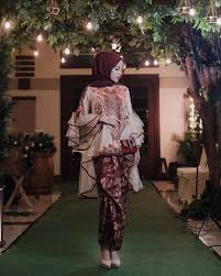 Check spelling or type a new query. 9 Dress Kebaya Hijab Ala Aghnia Punjabi Desainnya Memikat Hati