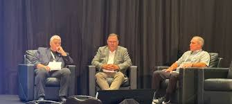 Dr. Roland Hernandez