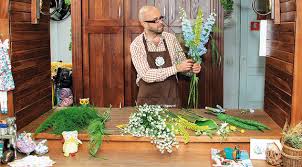 Результат пошуку зображень за запитом "цветочник"