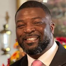 To recognize Veterans Day, please join me at the Andrews AFB BX, 9  November, from 10:00am to 2:00pm for a book signing event. Hope to see you  there!