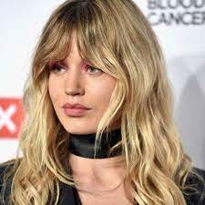 Tendances Coupes De Cheveux Kami Coiffure Coiffeur Paris 8 Et Paris 12 Cheveux Coupe De Cheveux Cheveux Mi Courts