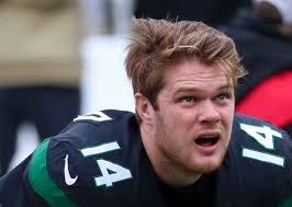 ESPN analyst suggests the Seahawks trade for Jets' Sam Darnold if Russell  Wilson leaves