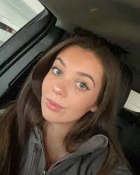 Dorothy Deuel's Instagram, Twitter & Facebook