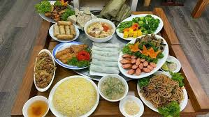 Mâm cúng rằm tháng 7 trong nhà, ngoài ...