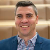 100+ perfiles de «Benjamin Ca&»