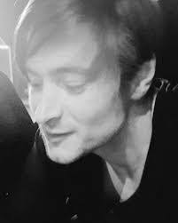 Robert Oeser's Instagram, Twitter & Facebook