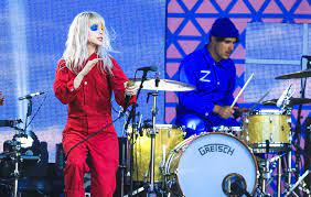 Flowers for vases / descansos digital album. Hayley Williams Proud Of Playing All Instruments On New Lp And Surviving A Tough Year