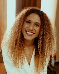 Gabi Vieira (@gabinspira) • Instagram photos and videos