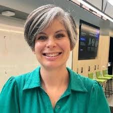 Nadia Hale's Instagram, Twitter & Facebook