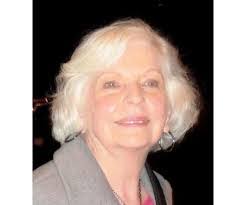 Teresa Roach's Instagram, Twitter & Facebook