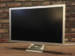 This is an overview of two 23 apple cinema hd displays. Su Qwkpz38ionm