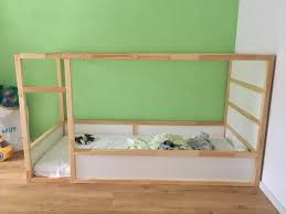 Ikea Kura Hack Ein Kinderbett Mit Dach Zum Selber Bauen Kinderbett Kinderbett Haus Kinder Bett