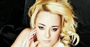 Charity volunteer cheated £30,000 in benefits by claiming to be a single  mum