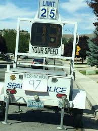 There Are Two Types Of People In This World Gas Nice Work Two Kinds Of People Funny Images Funny Pictures