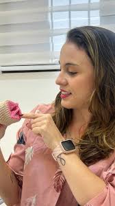 Amamentar vai muito além do contato físico: a língua do bebê é essencial  para uma pega eficiente e para o desenvolvimento saudável. Quanto mais  atentos ao movimento e à posição, melhor o fluxo de ...