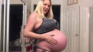 Huge Pregnant Boobs Youtuber | Upornia.com