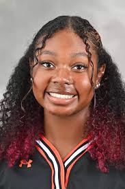 Janel Day's Instagram, Twitter & Facebook