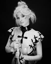 Black And White Music Video Female Singer 2000s Pin By Kc On P O P P Y In 2020 Poppy Singer That Poppy Im Poppy