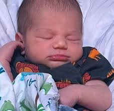 Hey, Edwardsville 😎 The wait is finally over. Grand Opening is