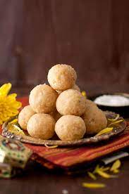 Kobbari Lauju Recipe I Coconut Burfi | Cook's Hideout