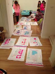 Birthday Party Craft Ideas For 9 Year Olds Awesome Slumber Party Ideas That Kids Will Love Girls Birthday Party Ideas Sleepover Girls Slumber Party Slumber Party Birthday
